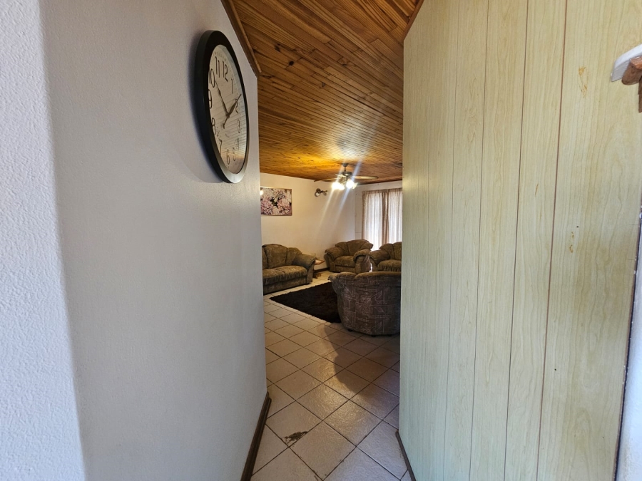 5 Bedroom Property for Sale in Riebeeckstad Free State
